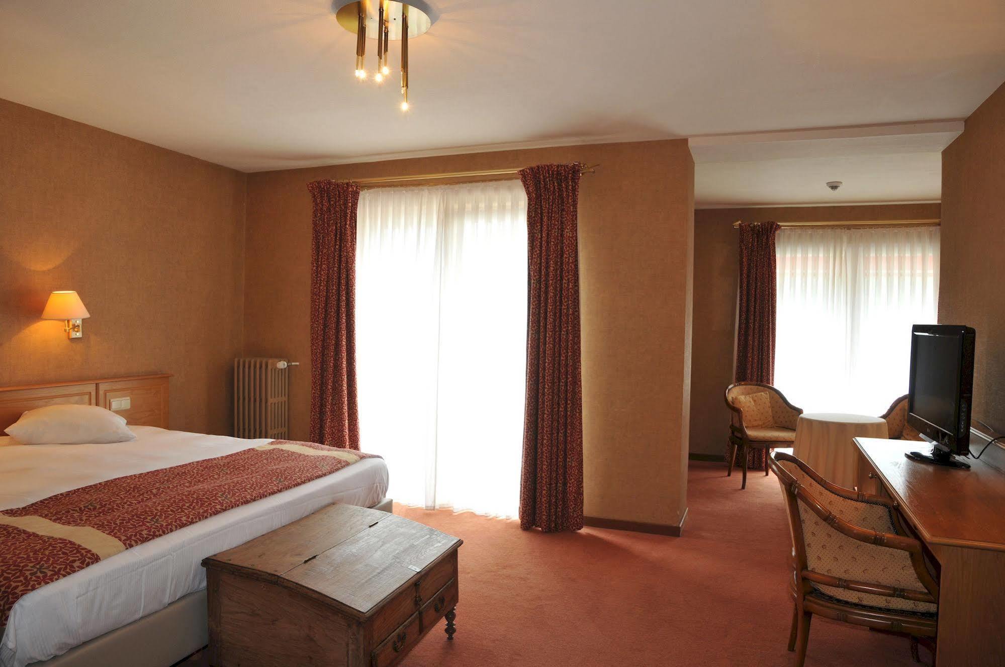 Hotel Panorama - Vue Exceptionnelle Sur La Semois